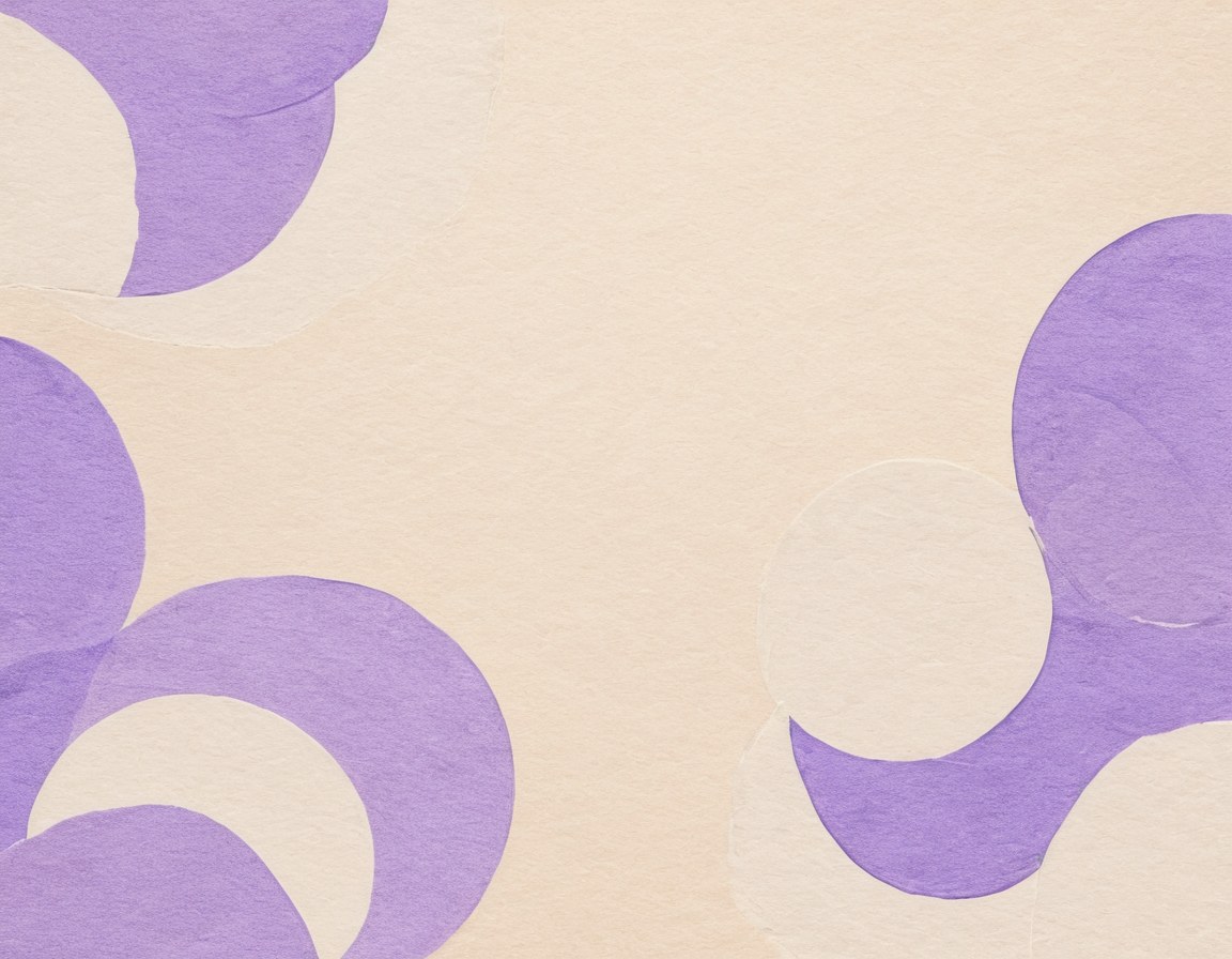 Composición pintada con formas lavanda y crema encimadas sobre papel cálido